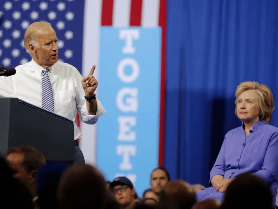 بايدن ينتقد ماسك