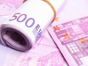 اليورو يسجل ارتفاعاً