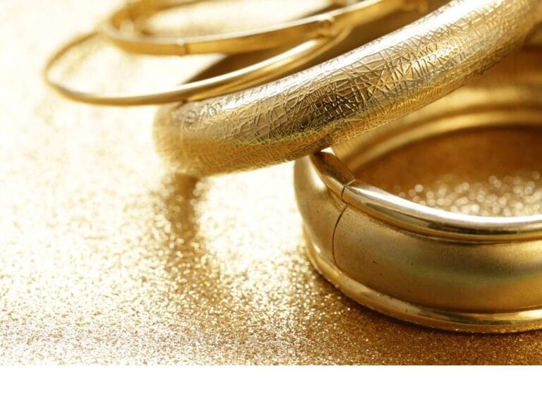 تأثير الدولار على الذهب