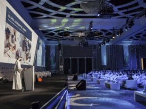 القمة العالمية لصناعة الطيران