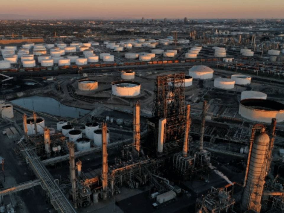 مخزونات النفط الخام والبنزين