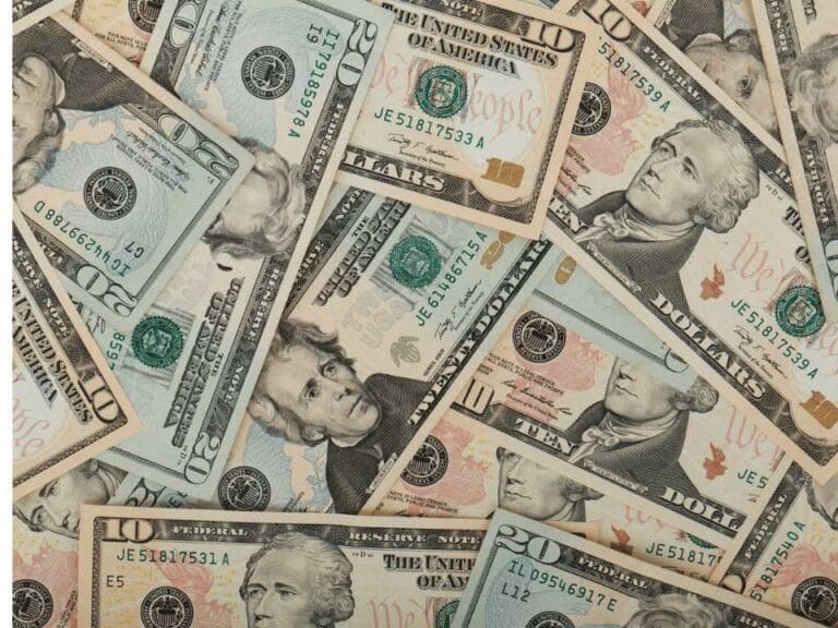 العملات الآسيوية