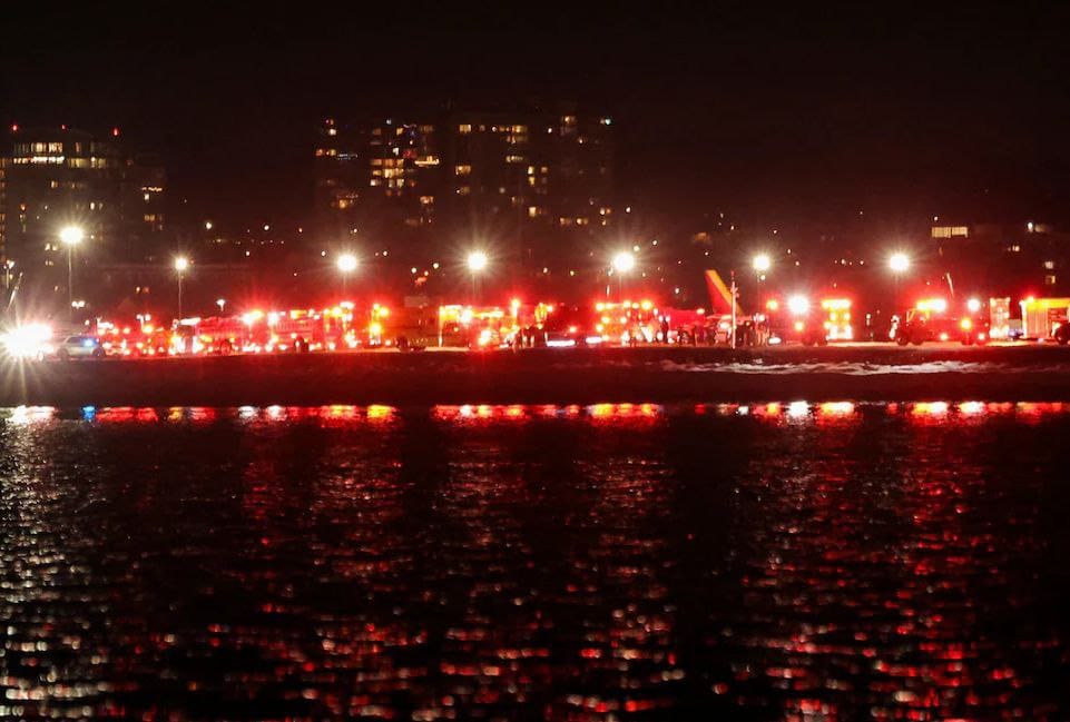 تحطم طائرة تابعة للخطوط الجوية الأمريكية