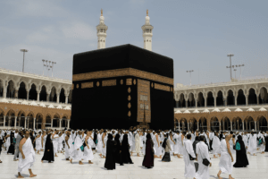 ما هو آخر يوم للعمرة قبل الحج 2025؟